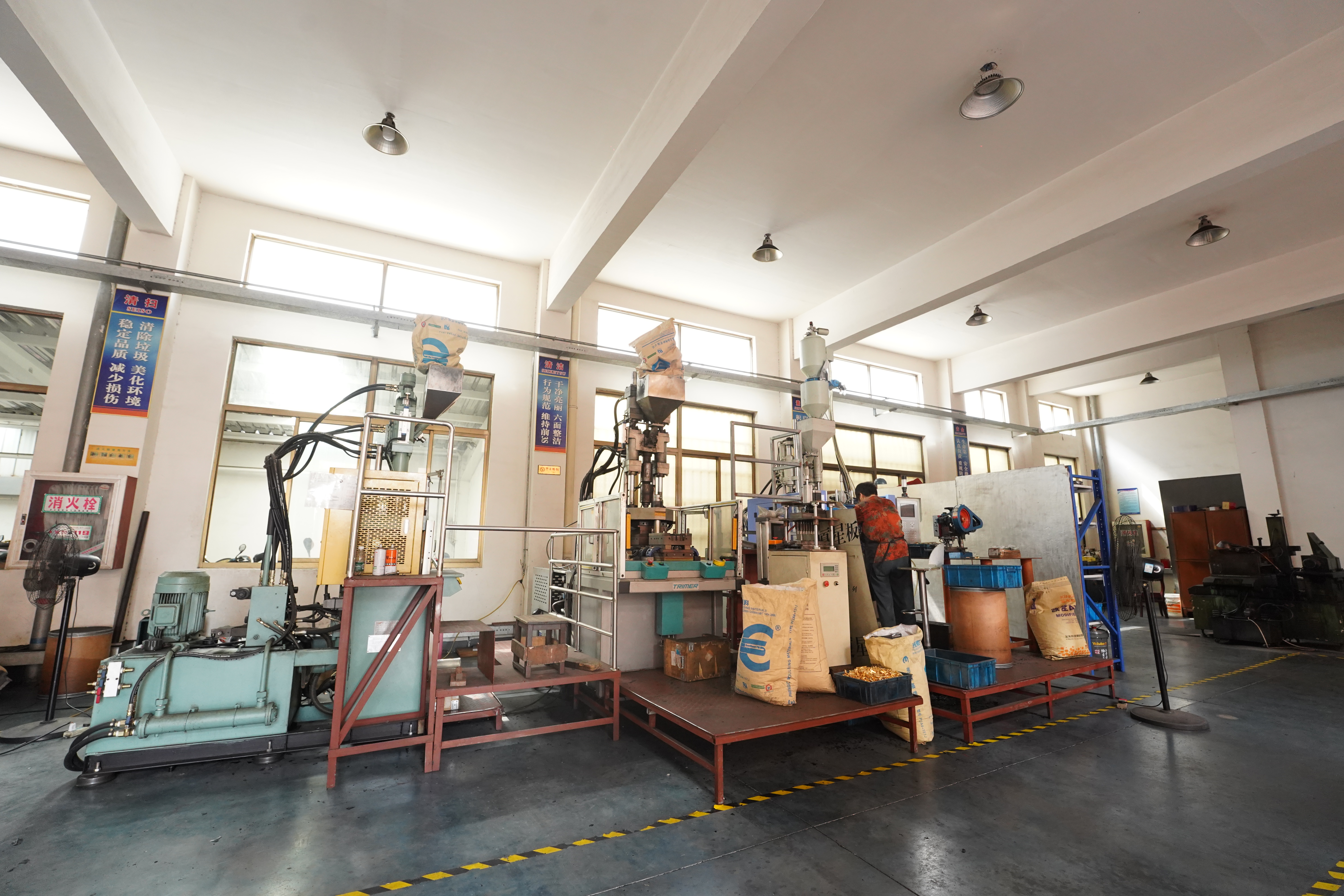 Factory photo 8